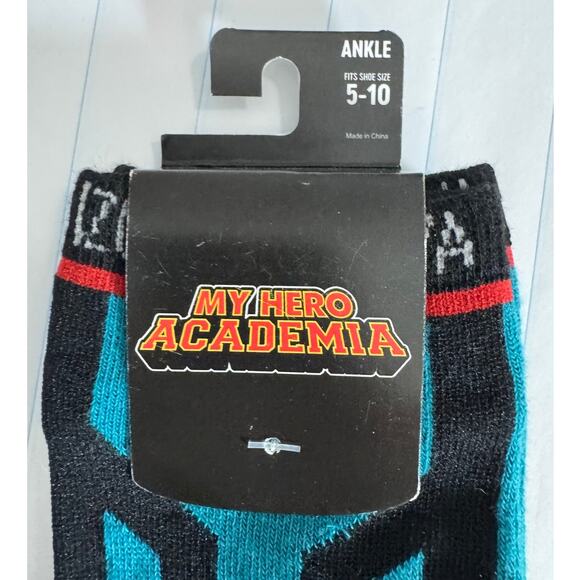 BIOWORLD My Hero Academia Ankle Socks NWT 2 Pair Fits Shoe Size 5-10 - Picture 2 of 3